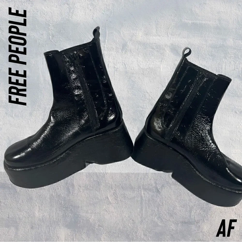 FREE PEOPLE DISCO DAYS PLATFORM BOOTS IN BLACK CRINKLED PATENT NEW